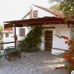 Casa Rural El Concejo situado en 8160 en la provincia de 19 plazas 6 desde 9.52€ persona/noche