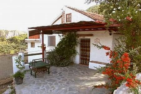 Casa Rural El Concejo situado en 8160 en la provincia de 19 plazas 6 desde 9.52€ persona/noche