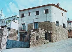 Casa del Tío Dionisio situado en 10261 en la provincia de 14 plazas 12 desde 25.00€ persona/noche
