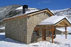 Casas de Montaña Alto Curueño situado en 12027 en la provincia de 25 plazas 10 desde 15.00€ persona/noche