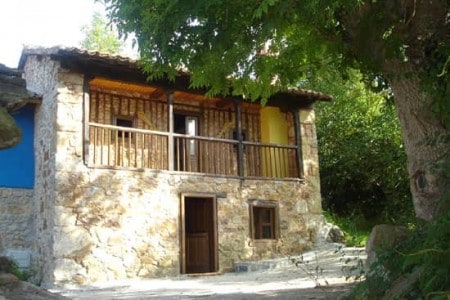 La Fragua de Castiellu y Casa Jacinta situado en 13240 en la provincia de 34 plazas 6 desde 18.75€ persona/noche