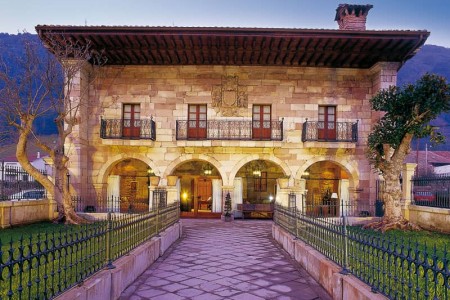 Palacio de Guevara situado en 14106 en la provincia de 40 plazas 30 desde 37.50€ persona/noche