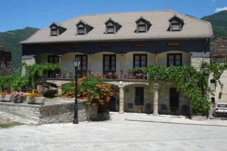 Casa Ballarín situado en 11652 en la provincia de 23 plazas 28 desde 20.00€ persona/noche