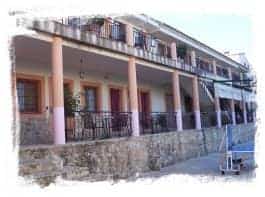 Casas Roberto situado en 8102 en la provincia de 31 plazas 10 desde 17.33€ persona/noche