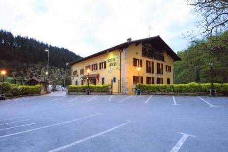 Hotel Rural Bereau situado en 13032 en la provincia de 32 plazas 24 desde 21.00€ persona/noche