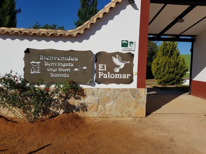 Casa Rural El Palomar situado en 10274 en la provincia de 14 plazas 11 desde 23.00€ persona/noche